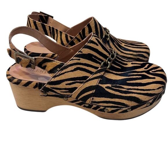 Silent D Georgia Clogs Size 40 Cow Hair Animal Print - Picture 6 of 10